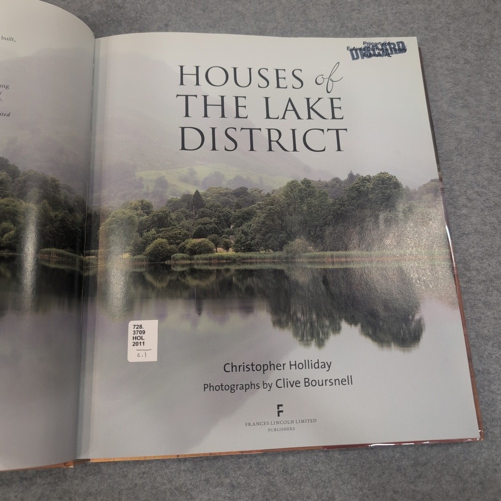 Houses of the Lake District Christopher Holliday Clive Boursnell 9780711231610 - Picture 3 of 4